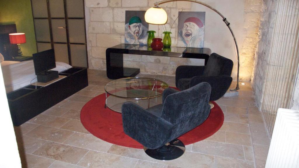 Hotel Saint Trophime Arles Zimmer foto