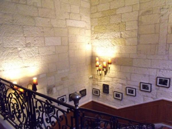 Hotel Saint Trophime Arles Exterior foto